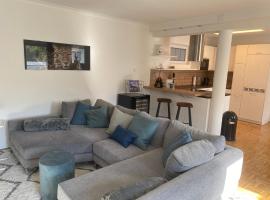 Schönes Apartment mit Terrasse, mitten im Grünen Stattegg，位于Stattegg的酒店
