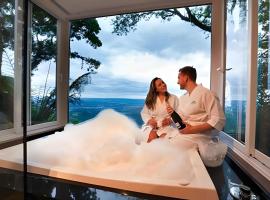 HOSPEDE-SE EM UM CONTAINER AO LADO DE GRAMADO - RS，位于伊格雷日尼亚的酒店