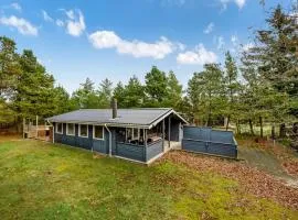 Holiday Home Toimi - 500m to the fjord by Interhome