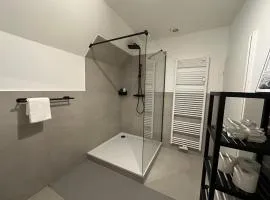 2 Zi Wohnung, zentrale Lage mit Parkplatz, 15 min vom Hbf Hamburg