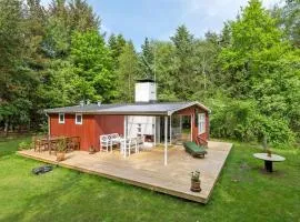 Holiday Home Deik - 2km to the fjord by Interhome