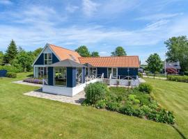 Holiday Home Edvia - 700m to the fjord by Interhome，位于Løgstrup的酒店