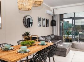 Menlyn Maine Luxury Apartments - Penthouse 1217，位于比勒陀利亚的带停车场的酒店