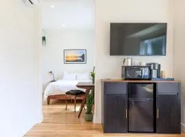 The Historic Schoolhouse Inn