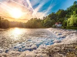 RELAX HOUSE Kolpa view Podzemelj