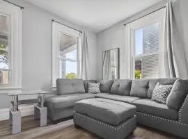 5BR Home-Walk to Niagara Falls & Aquarium