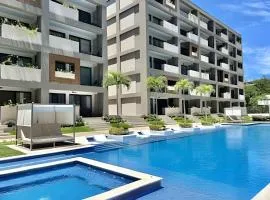 Iyari 402 by Del Mar