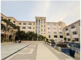 Private Beach Hotel Golden Palace with Swimming Pool in Puri