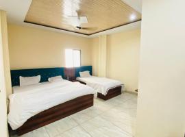 HotelShreesanwariyapalace，位于乌贾因的宠物友好酒店