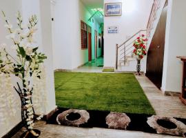 OYO Mahira Hotel，位于密拉特的酒店