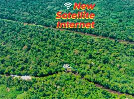 Jacamar Lodge Expeditions，位于伊基托斯的酒店