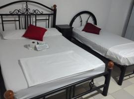 Hotel paraíso plaza，位于吉拉尔多特的酒店