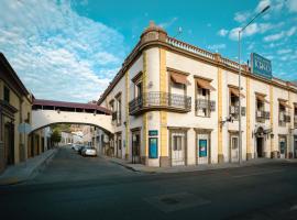 基诺酒店，位于埃莫西约的浪漫度假酒店