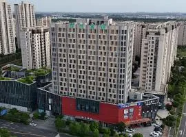 Lotus Hotel 荷花酒店