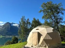 Vollsnes Glamping