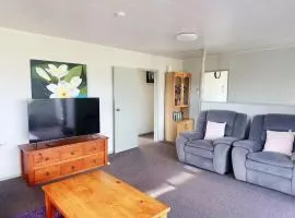 Mountain Top kiwi star holiday home