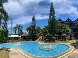 La Traviesa Hotel Resort，位于General Trias的酒店