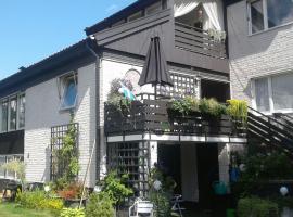 Studiolägenhet i villa，位于胡丁厄的酒店