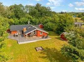 Holiday Home Thurir - 4km from the sea by Interhome