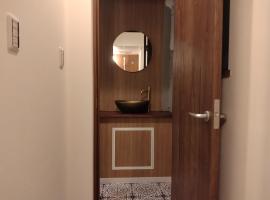 TONARINO Hostel for Backpackers，位于神户的青旅