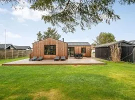 Holiday Home Hellena - 600m from the sea by Interhome