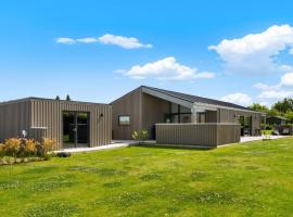 Holiday Home Tydkil - 250m from the sea by Interhome，位于博恩瑟的酒店