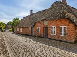 Holiday Home Deik - 25km from the sea by Interhome，位于霍耶的酒店