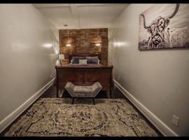 Boone Trace Inn Room 4，位于Pineville的酒店