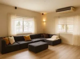 LUMA RESIDENCES - Premium Cozy 3-Bedroom Stay