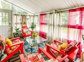 Family-Friendly Home with Furnish Patio in Crystal!