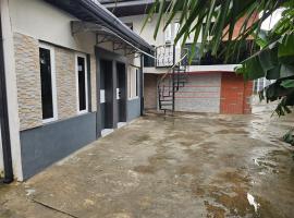 Hen-Cap Apartment Services，位于Agege的自助式住宿