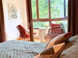 Refuge nature avec vue panoramique La Preste