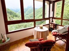Refuge nature avec vue panoramique La Preste，位于普拉德莫洛拉普雷斯特的酒店