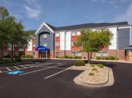 Candlewood Suites St. Robert by IHG，位于圣罗伯的酒店