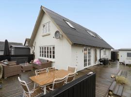 70222-Ulfborg-Jagtvejen-8，位于托斯明德的酒店