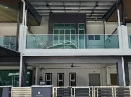 Hello Pangkor Home 73A - A Nest for 12 buddies