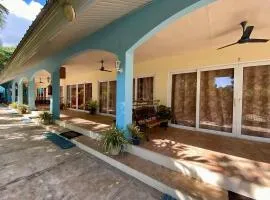 Camotes Seaside Tourist Inn - Camao Resort