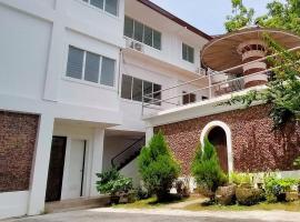 DDD Habitat Inc Iloilo，位于伊洛伊洛的青旅