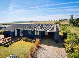 Holiday Home Ebberup With Fireplace 01，位于埃伯鲁普的酒店