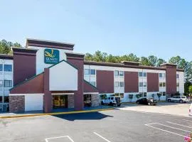 Quality Inn & Suites near Six Flags East