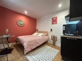 Casa Ibiza - Beautiful New & Comfortable Studio