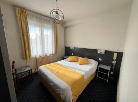 Logis Hôtel & Restaurant de la Barque，位于萨尔特河畔博蒙的酒店