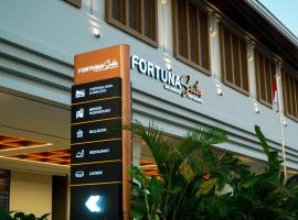 FortunaSuites Malioboro Yogyakarta，位于Sentool的酒店