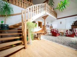 Idyllisches Ferienhaus, Pool & Badeteich nahe Wien