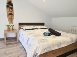 L'Aloha，位于Loyettes的酒店