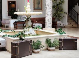 塞戈维亚瓜达拉马山脉酒店，位于洛杉矶德圣拉斐尔的酒店