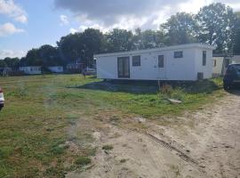 Chalet Pimpelmees - close to the woods，位于安卢的酒店