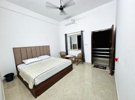 Hotel Shree Krishna，位于Doiwāla的酒店