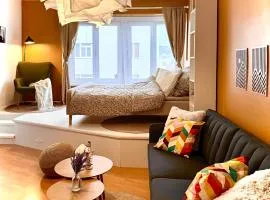 Stay Comfy in the Heart of Town