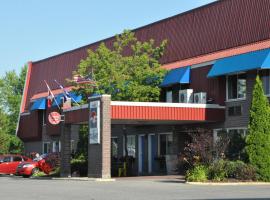 Hotel Transit，位于圣伊莱尔山的高尔夫酒店